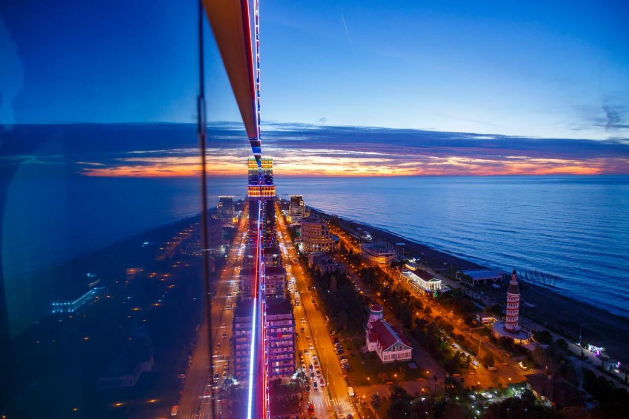 Orbi City Luxury Suite Batumi Ngoại thất bức ảnh