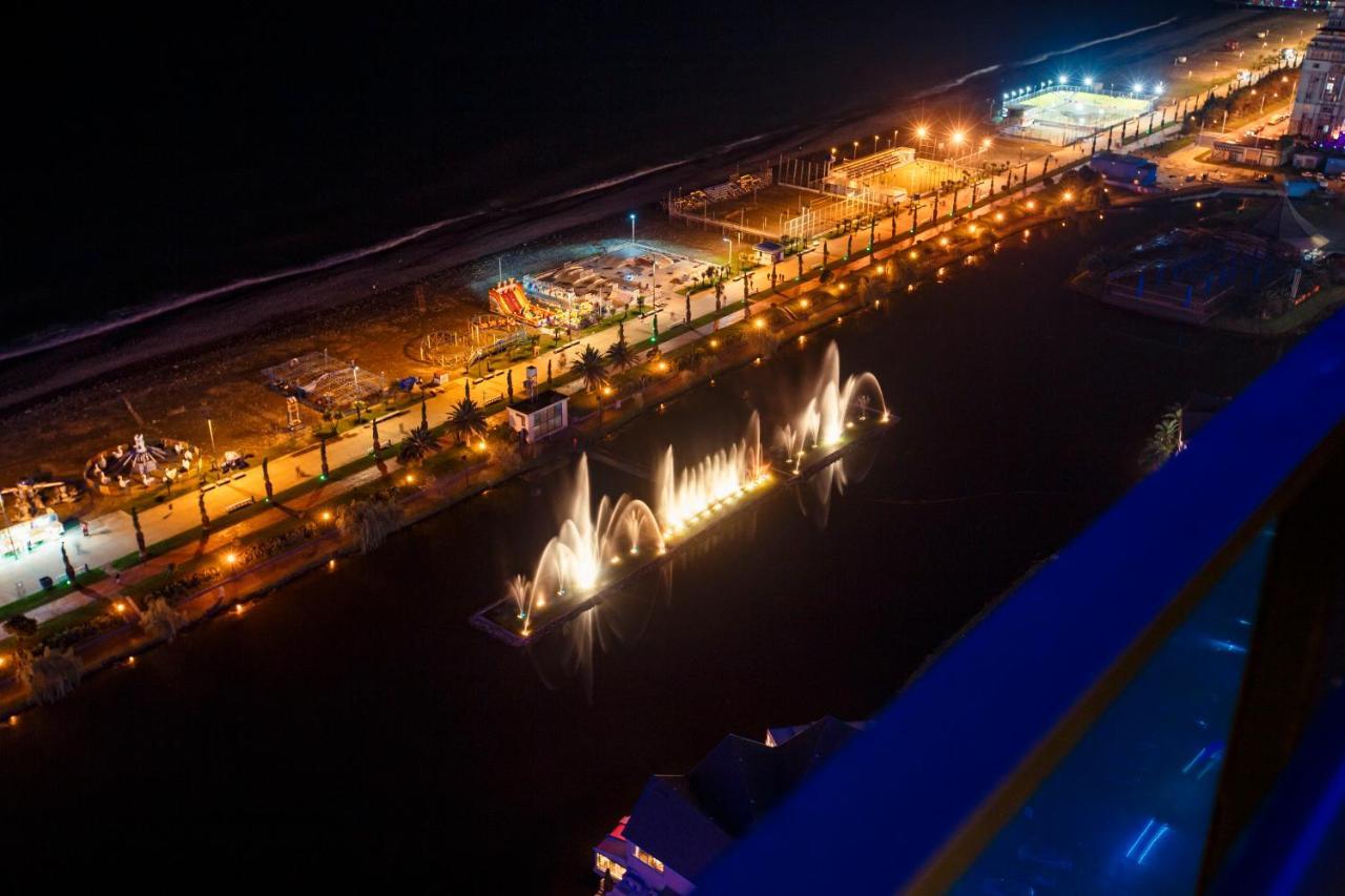 Orbi City Luxury Suite Batumi Ngoại thất bức ảnh