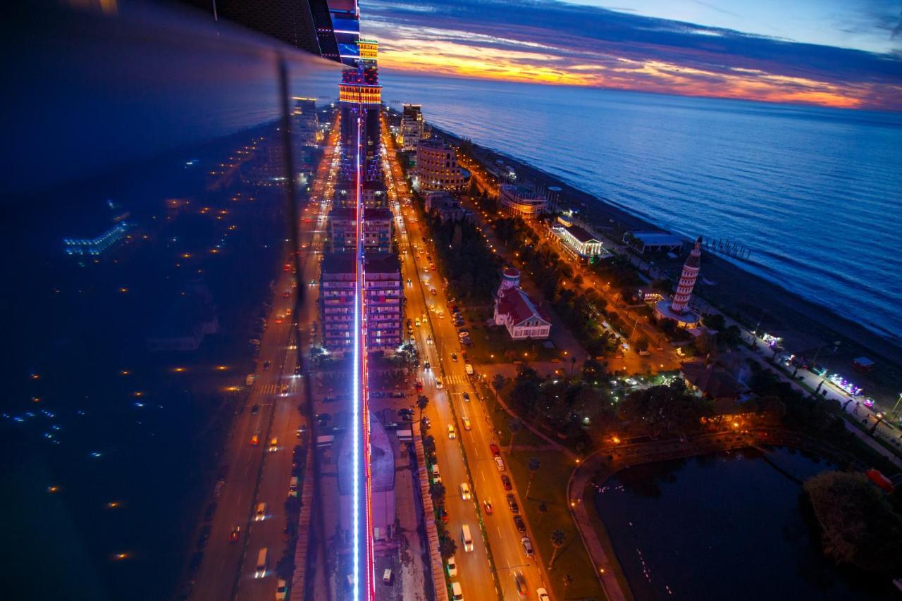 Orbi City Luxury Suite Batumi Ngoại thất bức ảnh