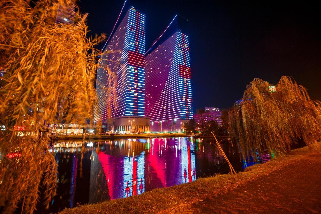 Orbi City Luxury Suite Batumi Ngoại thất bức ảnh