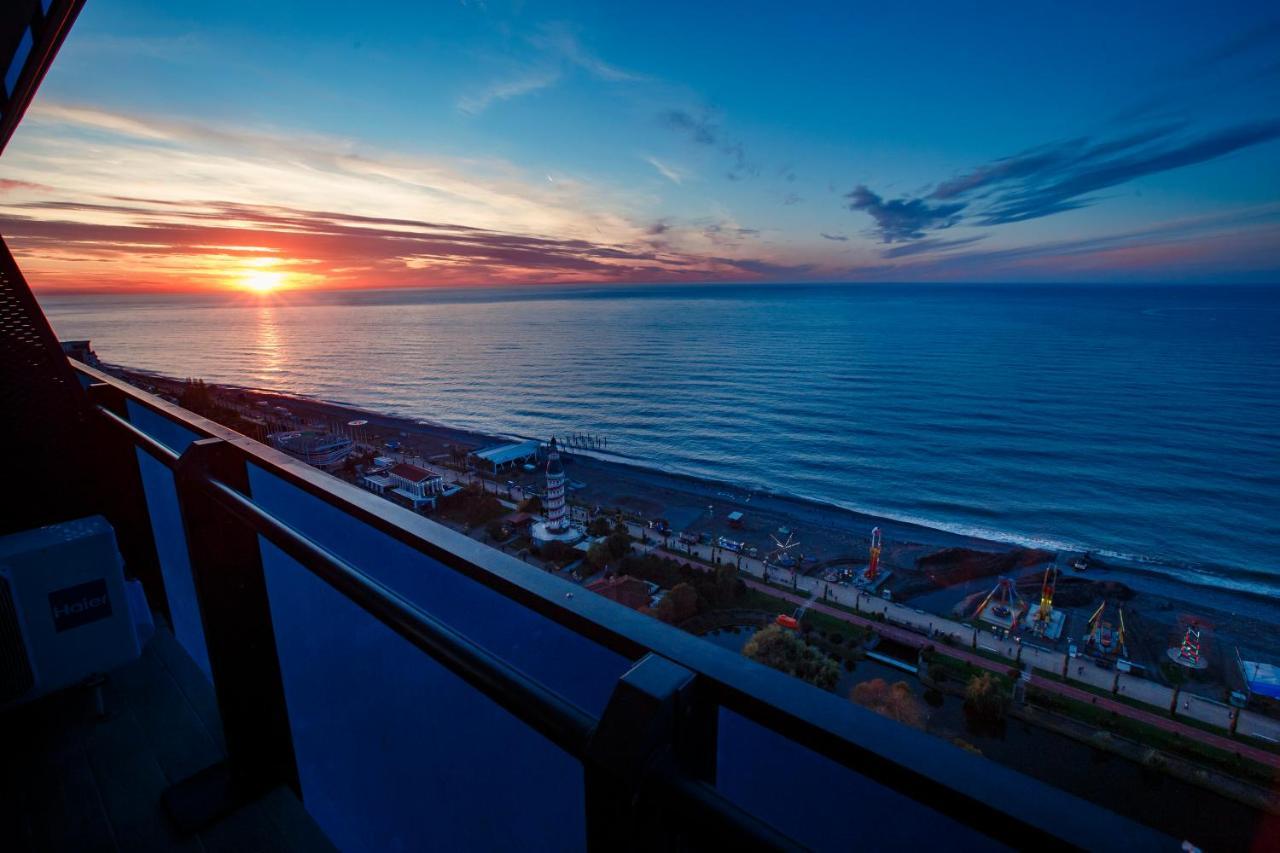 Orbi City Luxury Suite Batumi Ngoại thất bức ảnh