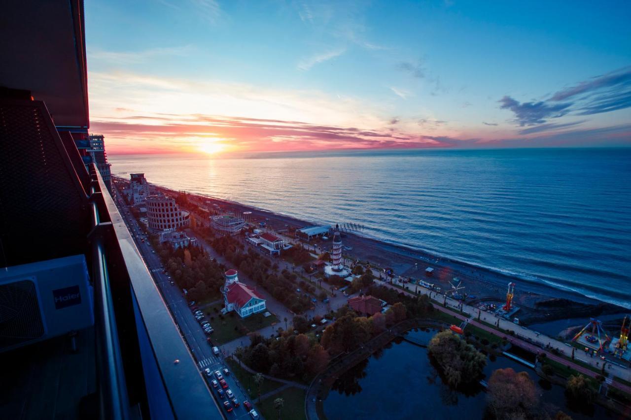 Orbi City Luxury Suite Batumi Ngoại thất bức ảnh